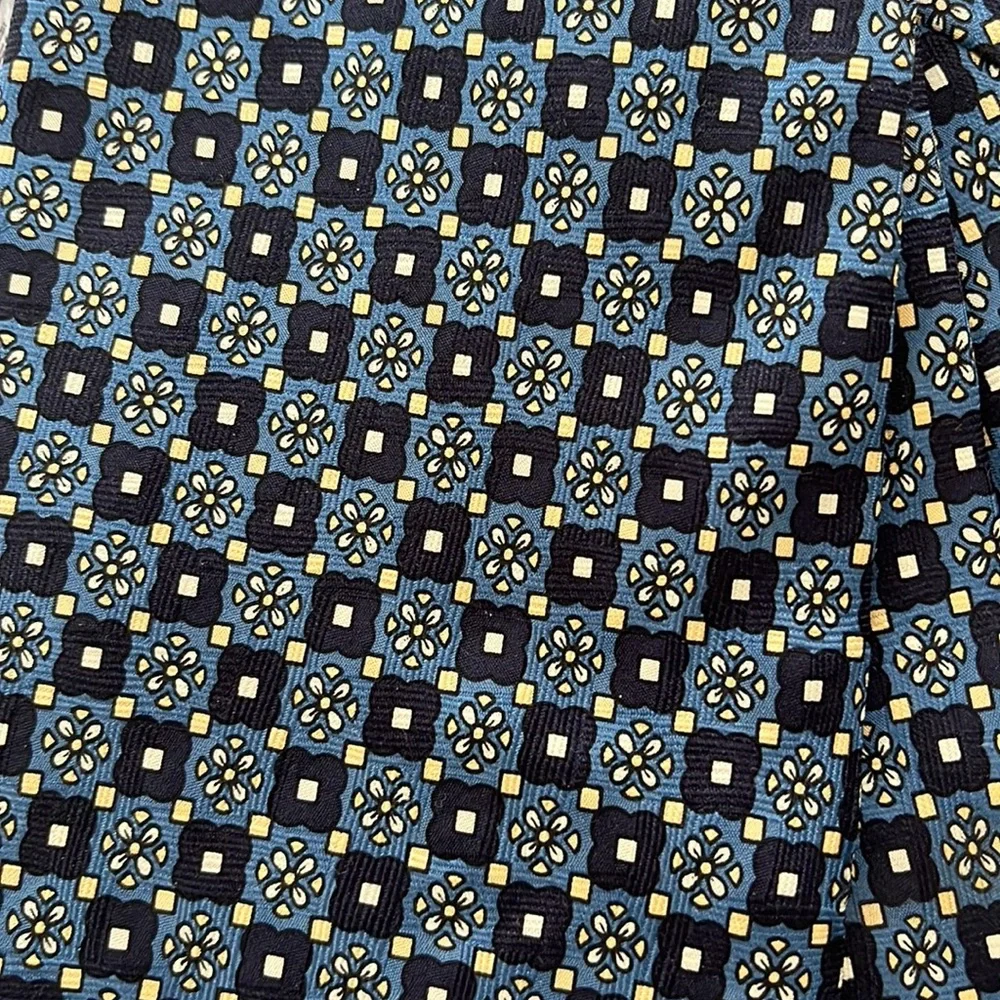 Gucci Tie - Picture 2 of 8